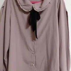 フリル襟リボン付き長袖ブラウス