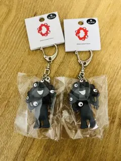 黒ミャクミャク ネームプレート付き キーホルダー 立体PVC キーホルダー2個