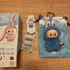 【O】ラブブ イニシャル ぬいぐるみペンダント ポップマート