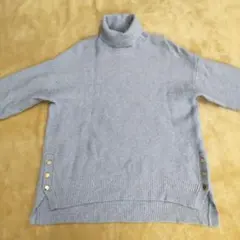 オペークドットクリップ タートルネック ニット セーター 水色