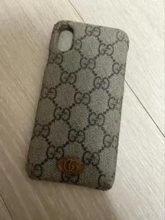 グッチ 蛇刺繍 iPhoneSEケース - メルカリ