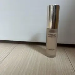 M.A.C スキンフィニッシュ ライトストラックのサムネイル