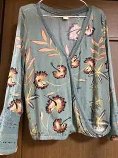 ROXY ロキシー　花柄刺繍 長袖シャツ カシュクール
