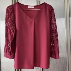 ASTORIA ワインレッド Vネックブラウスのサムネイル