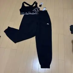 【新品　未使用】adidas スポーツウエア　パンツ➕スポーツブラ