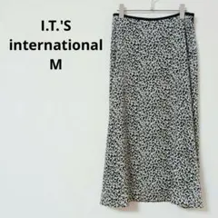 イッツインターナショナル　スカート　【M】 総柄　日本製　カジュアル　大人可愛いのサムネイル