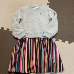 ポールスミスジュニア ワンピース Paul Smith JUNIOR（ポールスミスジュニア）の「ロゴ刺しゅう