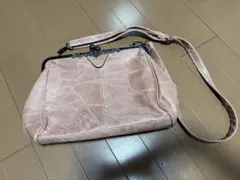 ほぼ新品　がま口　ピンク ショルダーバッグ