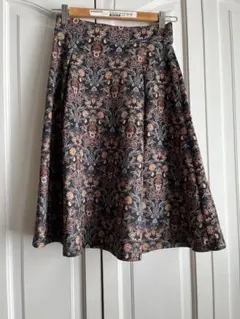Stradivarius花柄スカートお値下げ！