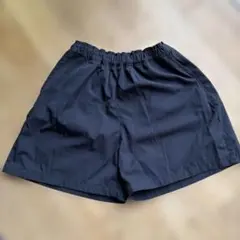 無印良品　黒 ハーフパンツ サイズ140センチ