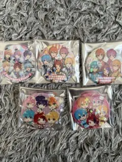 すとふぇす　缶バッチ　AMPTAK×COLORSセット① AMPTAK×COLORS ぷりっつ すとふぇす 缶バッジ - メルカリ