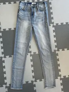 GYDA スキニーデニム ライトブルー