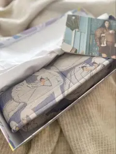 新品箱付き：artipoppe　抱っこ紐　 モノガミー (コットン)