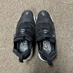 Reebok インスタポンプフューリー　ブラック スニーカー