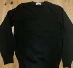ユニクロ　カシミヤニット 黒 Vネック セーター 長袖