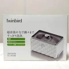 Item thumbnail for item 2555a701-7f83-4d21-bbcd-e828b0d5d6a5