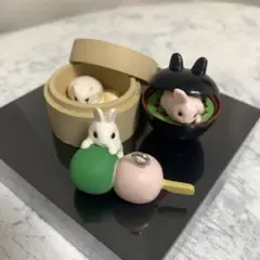 トイカプセル　ガチャガチャ　もっちりうさぎ　もっちり飲茶ハムスター