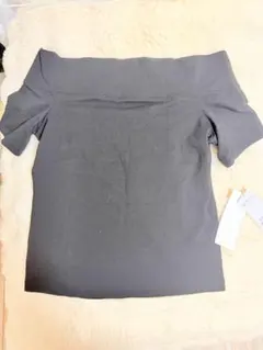 FRAY I.D オフショルダー Tシャツのサムネイル