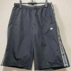 Kappa 黒 サラサラ生地 ドライ ショートパンツ サイドストライプのサムネイル