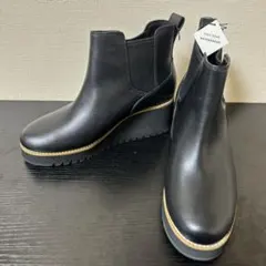 未使用品　コールハーン　厚底　レザー　ショートブーツ　サイドゴア　タグ付き