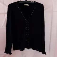 ビーズ装飾 Vネック ブラックカーディガン