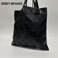 u24【極美品】イッセイミヤケ　バオバオ　ブラック　黒　トートバッグ　ハンドのサムネイル