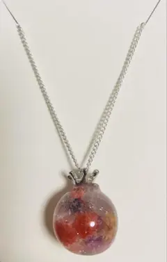 ネックレス レジン ハンドメイド 小花 シルバー 赤系 王冠