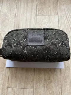 コーチ　バニティバッグ　ポーチ　新品