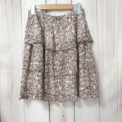 【ロペピクニック】総柄ティアードフリルスカート　膝上　ウエストゴム　Mサイズ