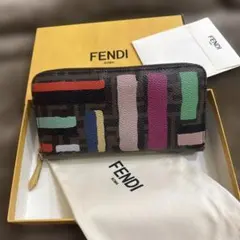 ほぼ未使用☆フェンディ 長財布 ラウンドジップ サフィアーノレザー