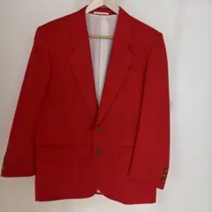 赤 テーラードジャケット ！