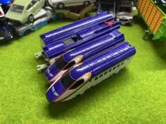 Item thumbnail for item 44cc8e8b-3745-426c-b535-5da3b5802105