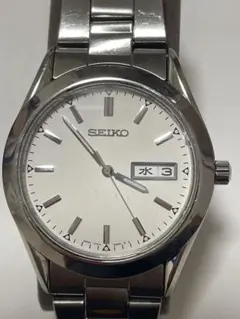 SEIKO セイコー 7N43-9080 クォーツ ホワイト文字盤 　稼働のサムネイル