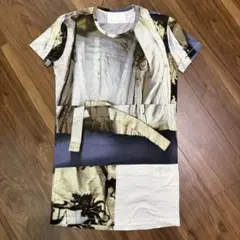 《美品》着用5回程度　アクネストゥディオズ　半袖Tシャツ　XS 柄物　希少品のサムネイル