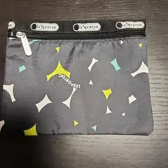 LeSportsac 幾何学模様ポーチ