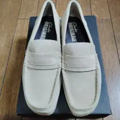 CLarks ワラビーローファー