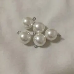 ボタンまとめ売り　昭和レトロ　シルバー　ホワイト　パール風　おしゃれ　ビンテージ