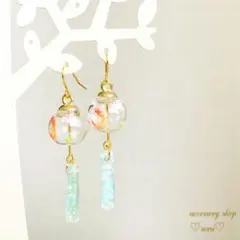 今だけ値下げ❗️金魚と蓮の花の風鈴ピアス／イヤリングのサムネイル