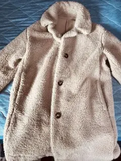 ユニクロ　ボアジャケット クリーム色 ボタン付き