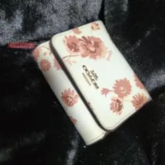 Coach フラワーパターン 三つ折り財布