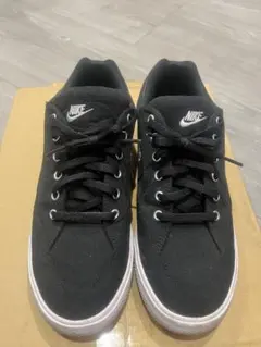 Nike ブラック スニーカー ローカット