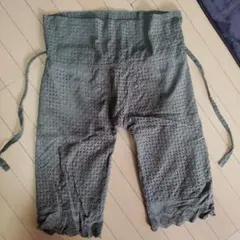 フェリシモ　NUSY　タイパンツ　カーキ