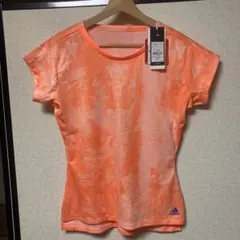 アディダス オレンジ Tシャツ　レディース