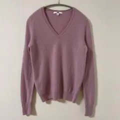 ユニクロ　カシミヤ　ピンクVネック長袖ニット