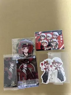 ツイステ　エース　プレイフル　グリヒル　缶バッジ　ステッカー　カード　ウエハース