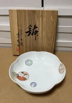 【未使用・宮内庁御用達】深川製磁 寿赤絵 梅型鉢 共箱・栞付き 有田焼のサムネイル