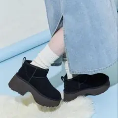 【UGG】 Classic Ultra Mini 厚底ブーツ
