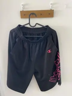 Champion ショートパンツ 黒 ピンクロゴ