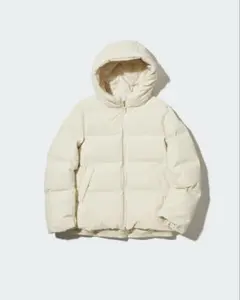 ユニクロ　シームレスダウンパーカ　M ホワイト