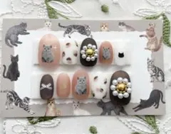 ハンドメイド　ネイルチップ　猫ネイル　マットネイル　ロシアンブルー　フラワー